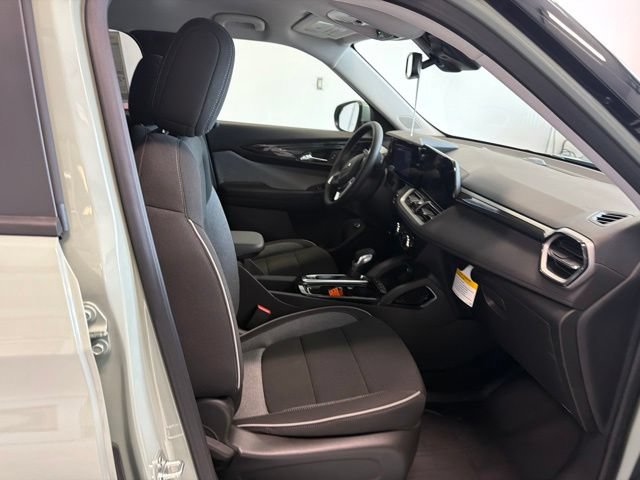 New 2026 Chevrolet TrailBlazer LT w/ Convenience Package AWD/4WD image 23