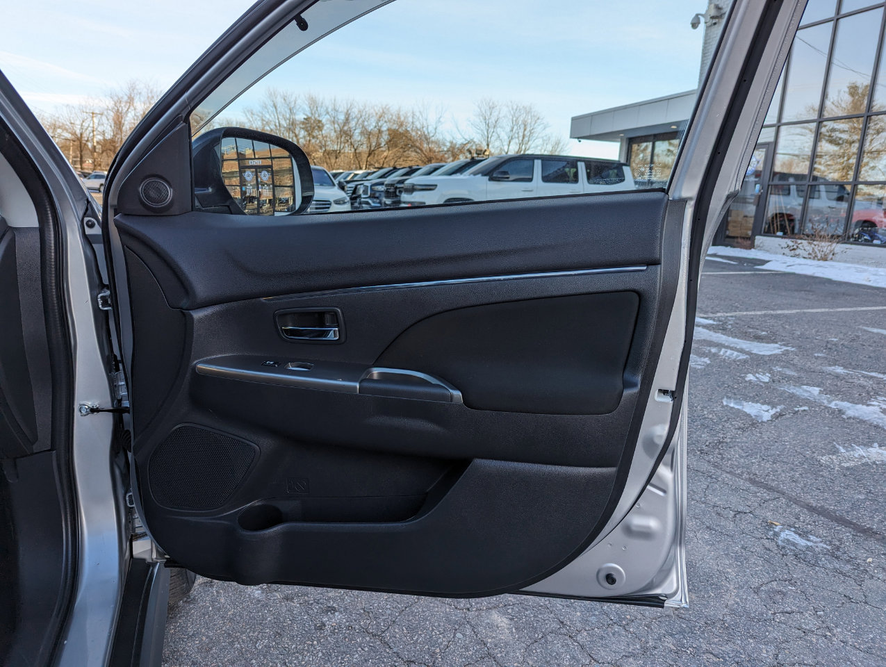 Used 2018 Mitsubishi Outlander Sport ES image 26