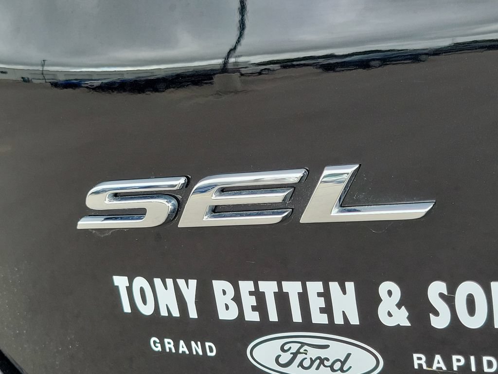 Used 2024 Ford Edge SEL w/ Convenience Package AWD/4WD image 7