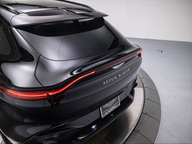 Used 2022 Aston Martin DBX image 31