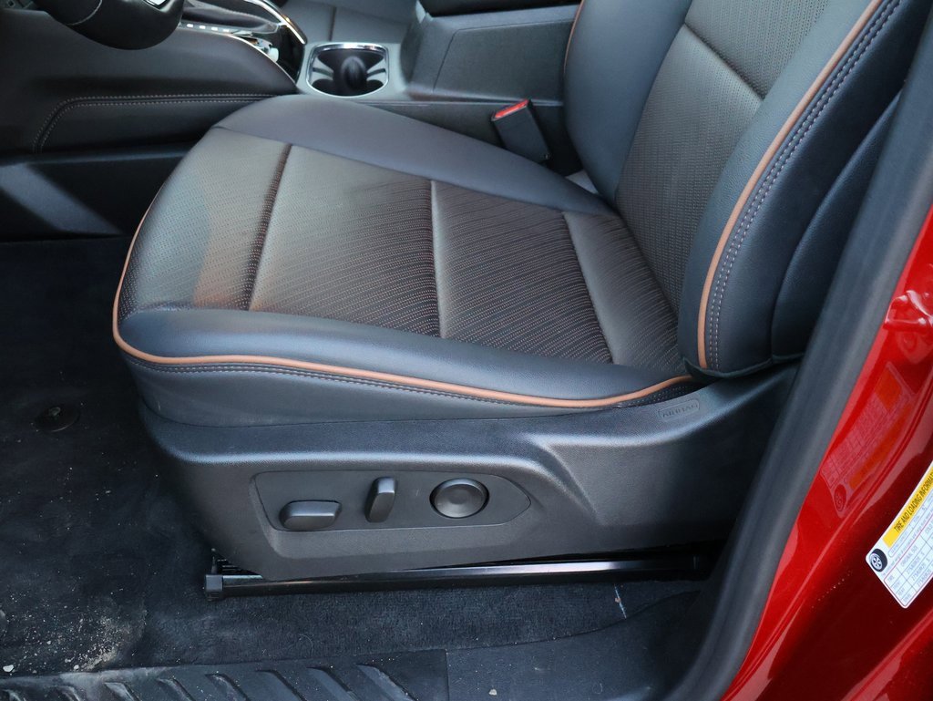 Used 2024 GMC Canyon AT4 w/ AT4 Premium Package image 36