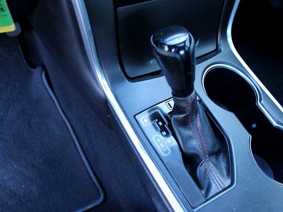 Used 2017 Toyota Camry SE image 11