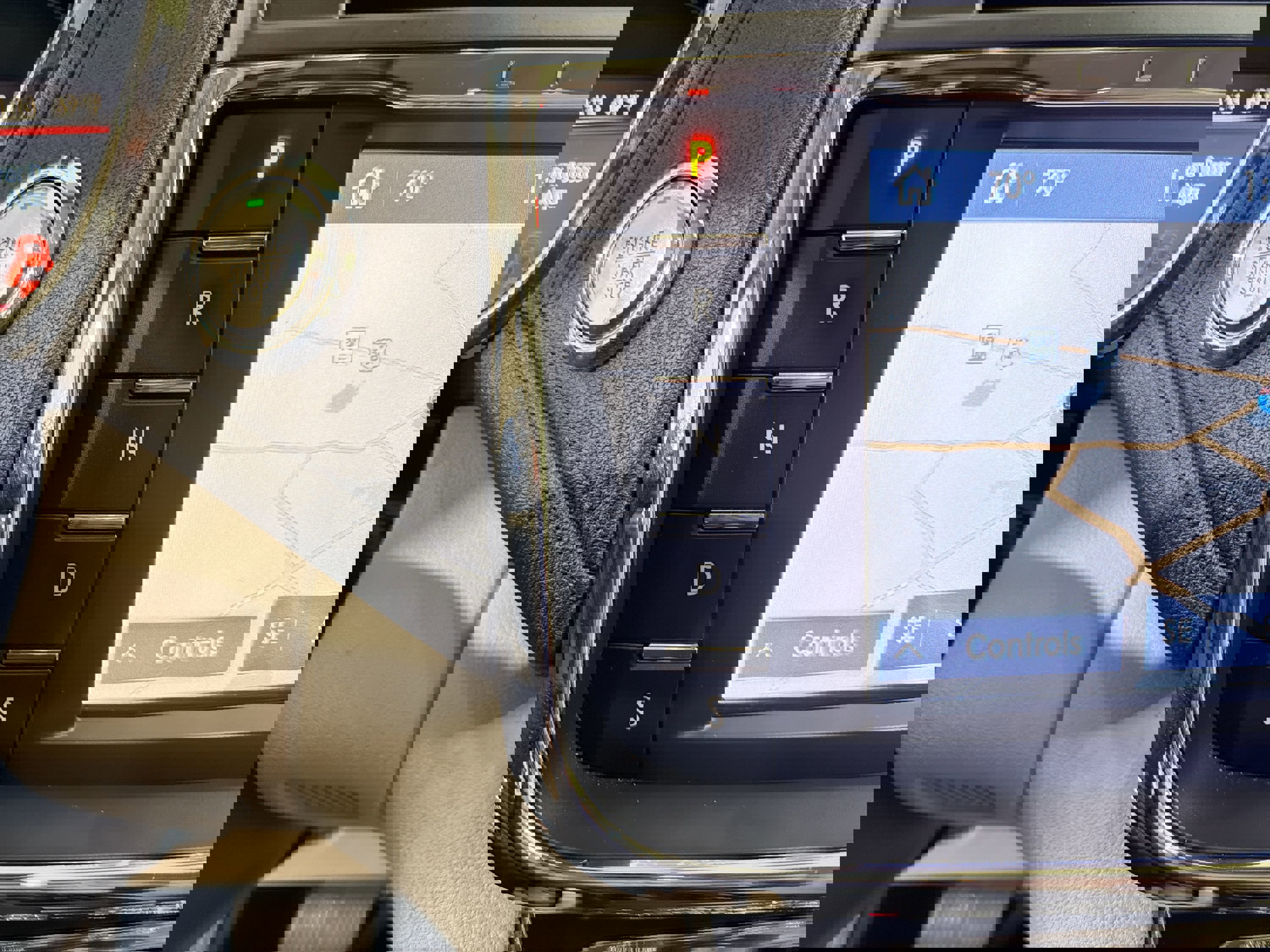 Used 2020 Lincoln Continental w/ Premium Package image 21