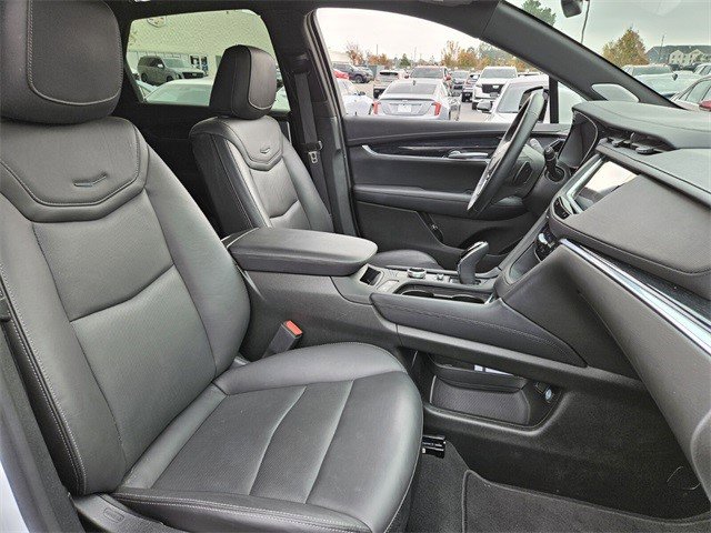 Certified 2025 Cadillac XT5 Premium Luxury image 16