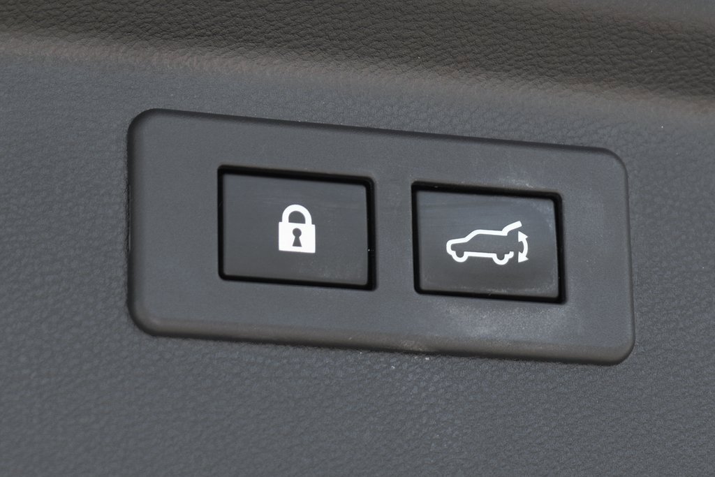 Used 2022 Subaru Forester Sport w/ Popular Package #3 image 9