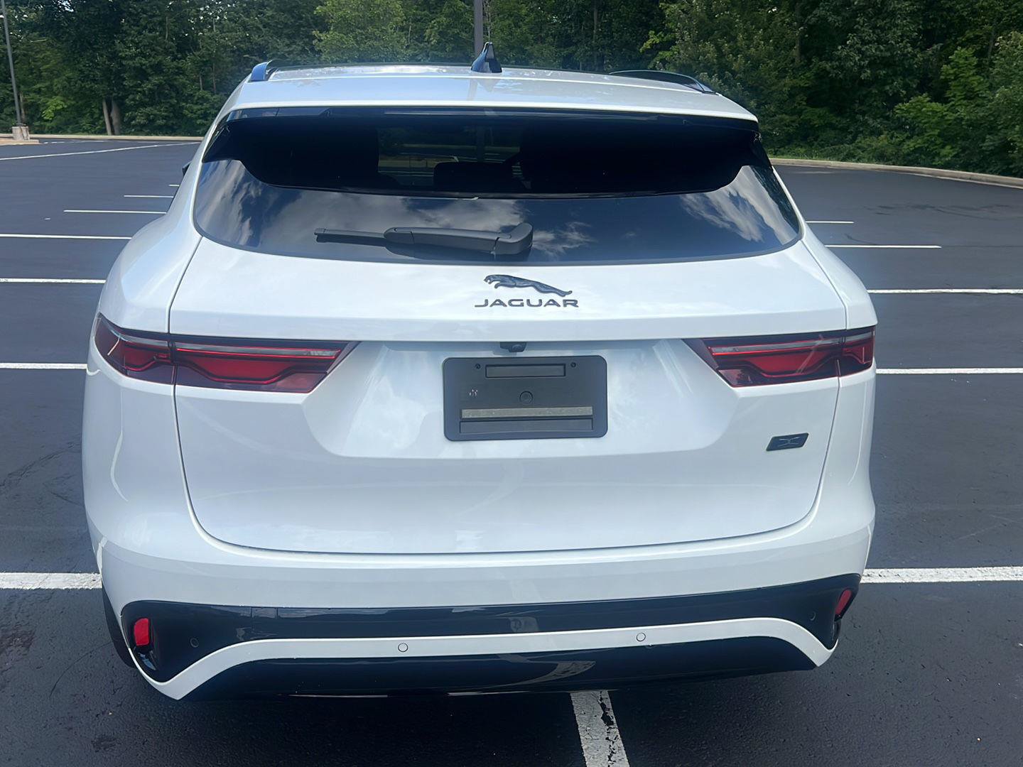 Certified 2026 Jaguar F-PACE R-Dynamic S AWD/4WD image 4