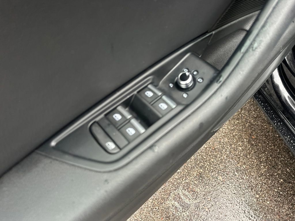 Used 2018 Audi A4 2.0T Ultra Premium Plus w/ Premium Plus Package image 12