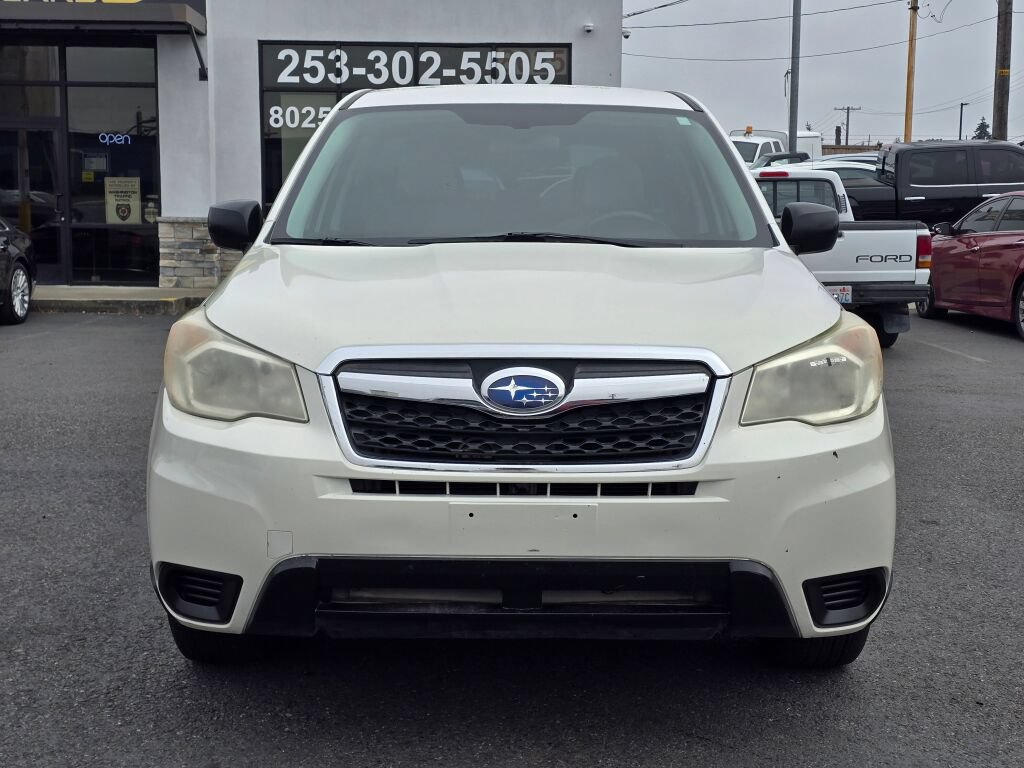 Used 2016 Subaru Forester 2.5i AWD/4WD image 3
