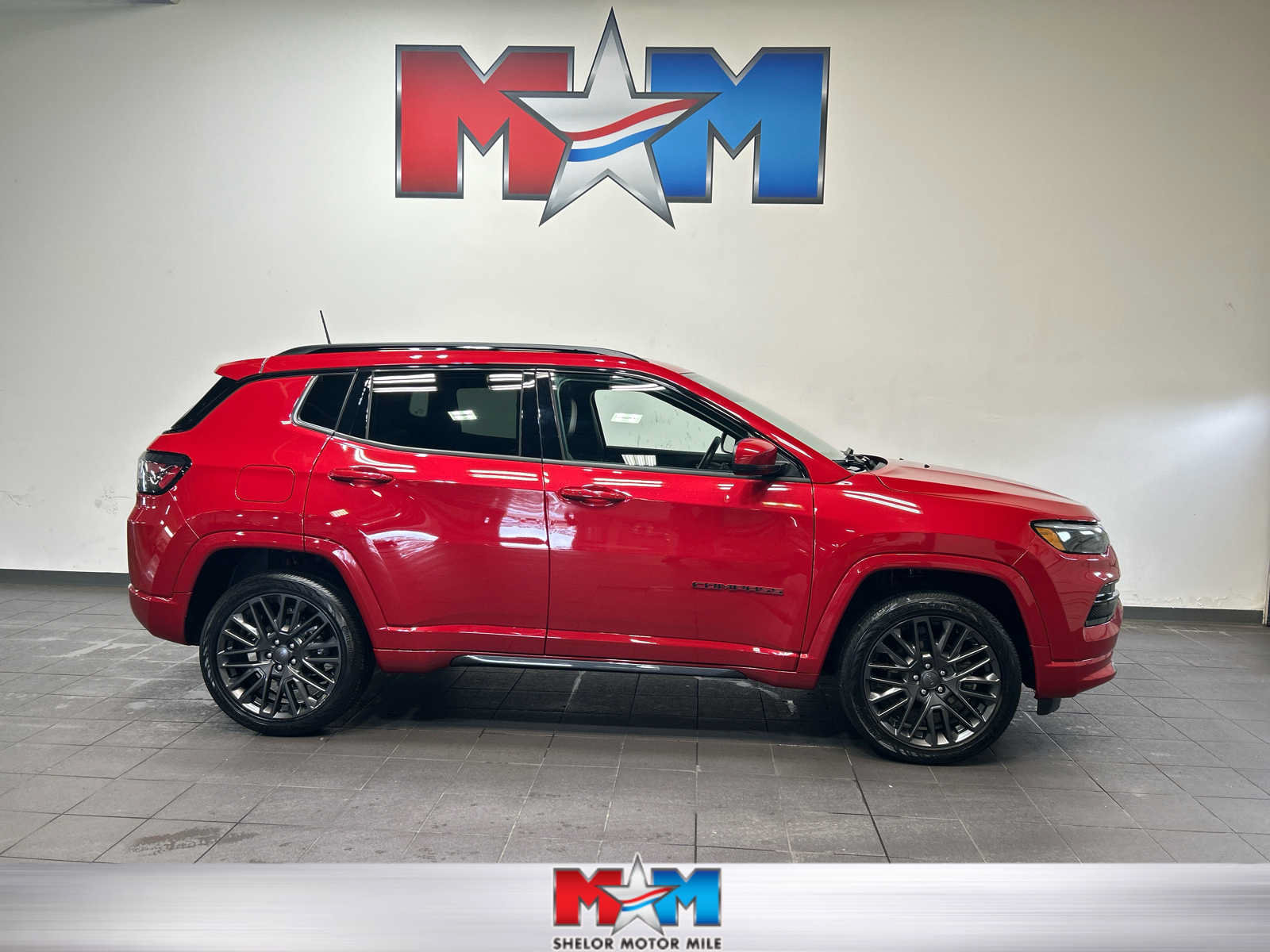 Used 2022 Jeep Compass Limited w/ (RED) Package AWD/4WD image 1