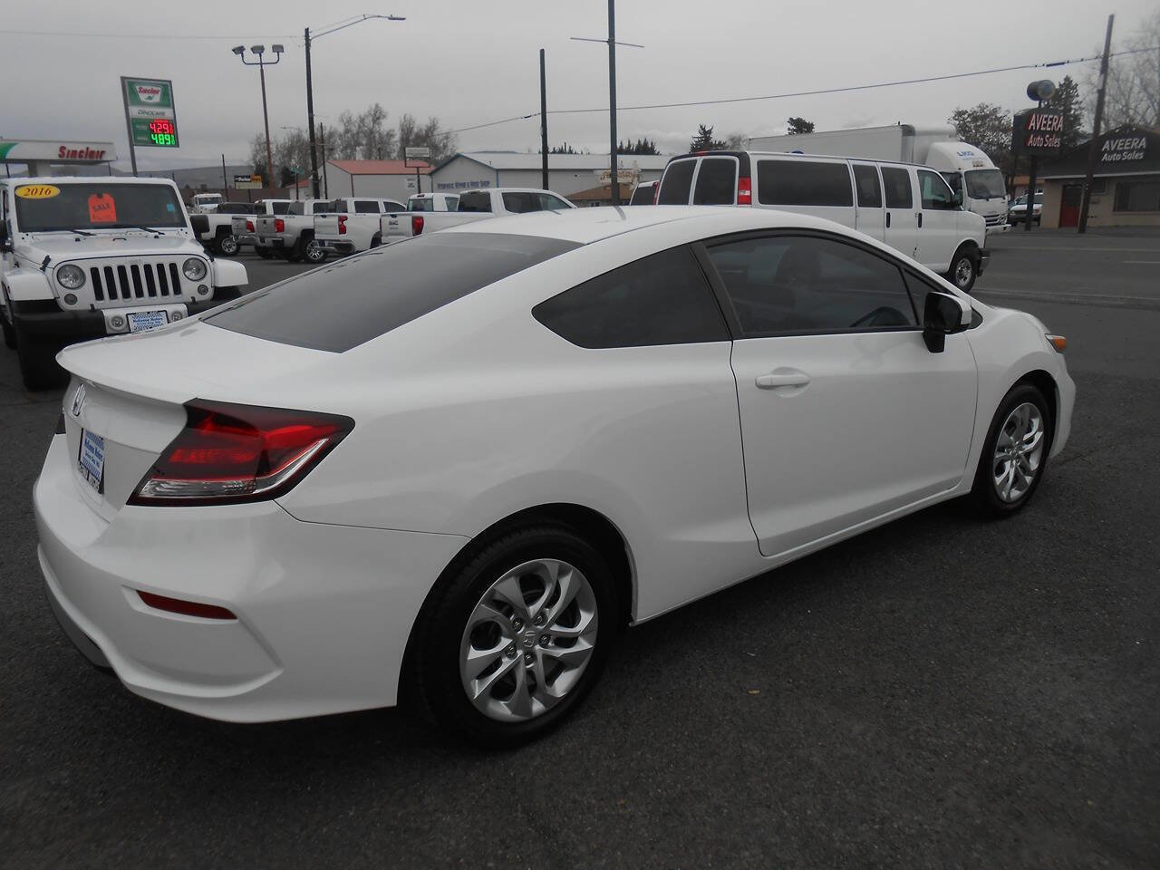 Used 2015 Honda Civic LX image 9