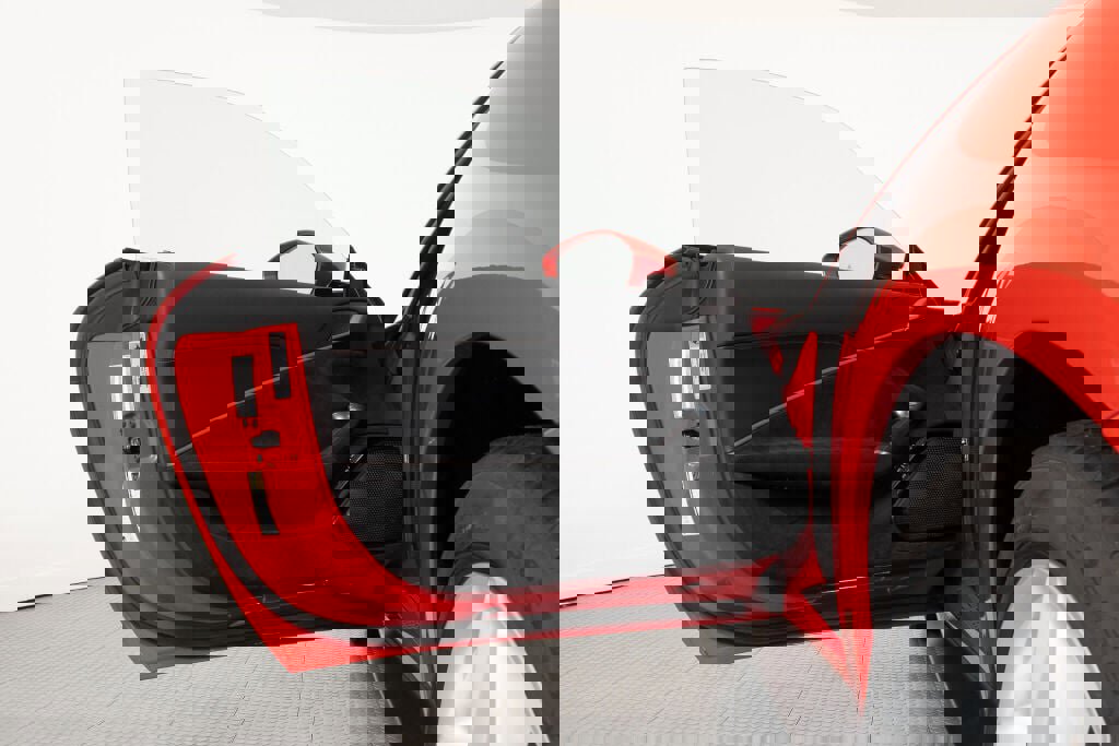 Certified 2021 Ferrari Roma image 30