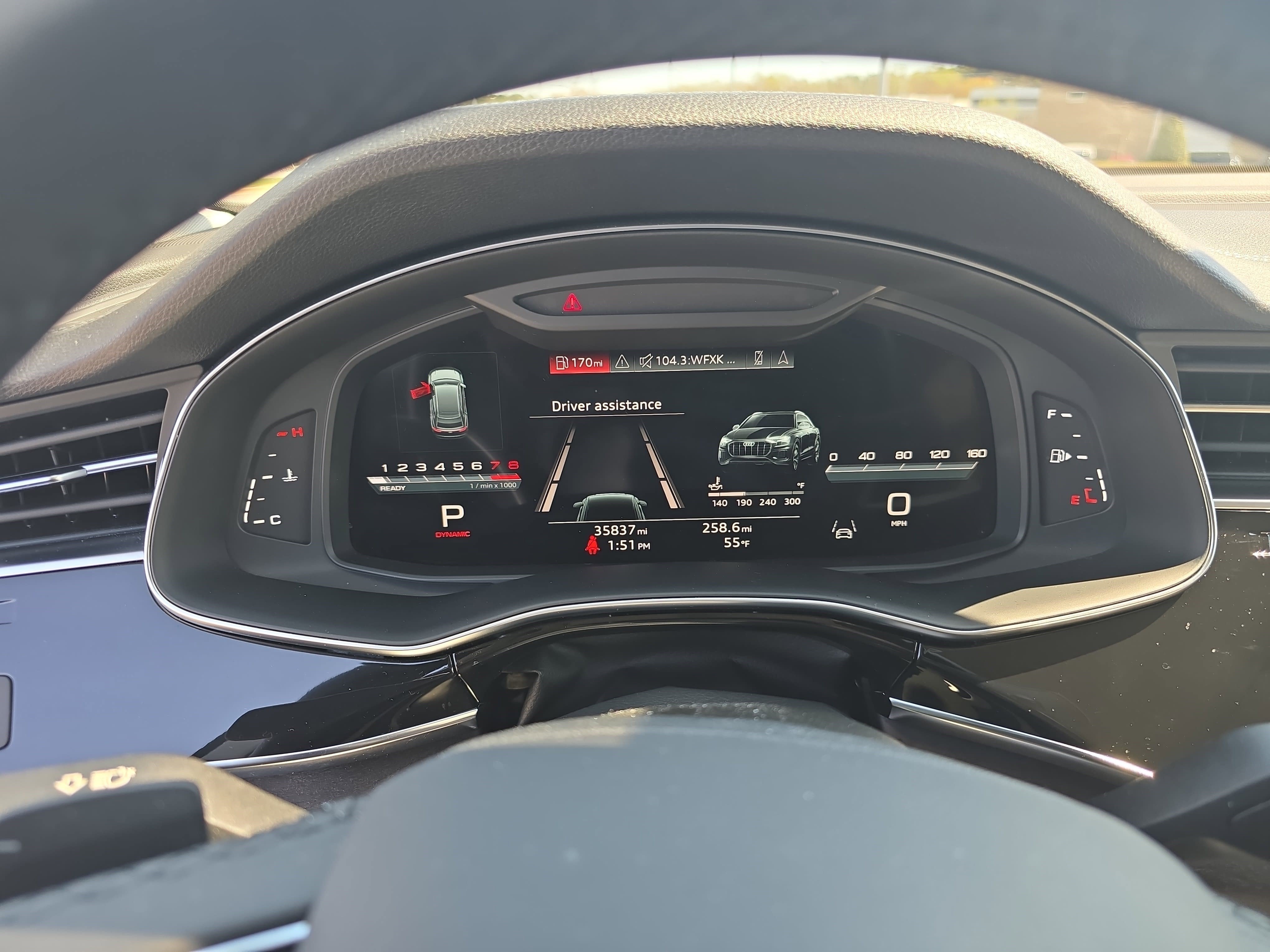 Used 2023 Audi Q8 Premium image 18