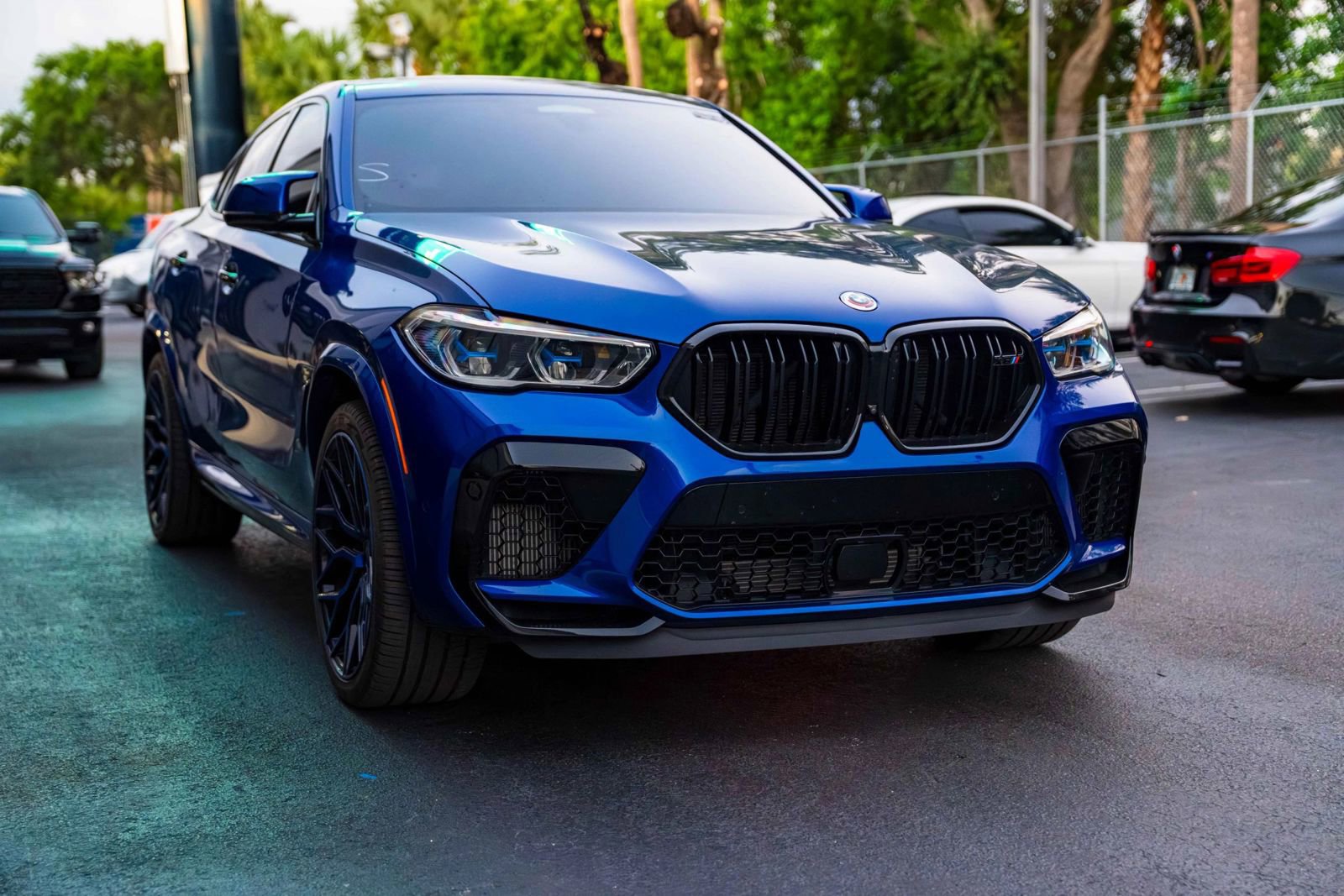 Used 2023 BMW X6 M w/ Executive Package image 11