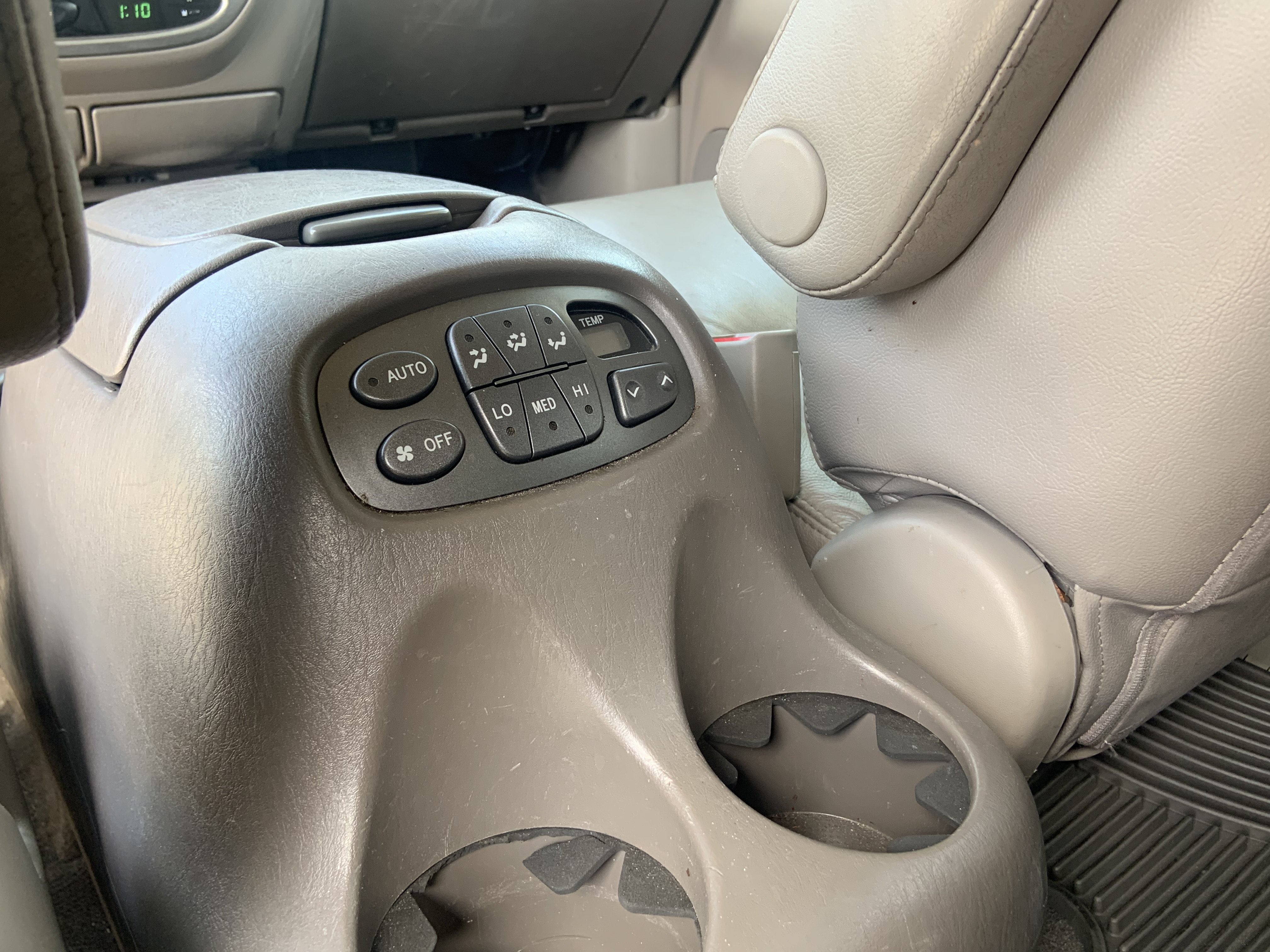 Used 2007 Toyota Sequoia Limited RWD image 14