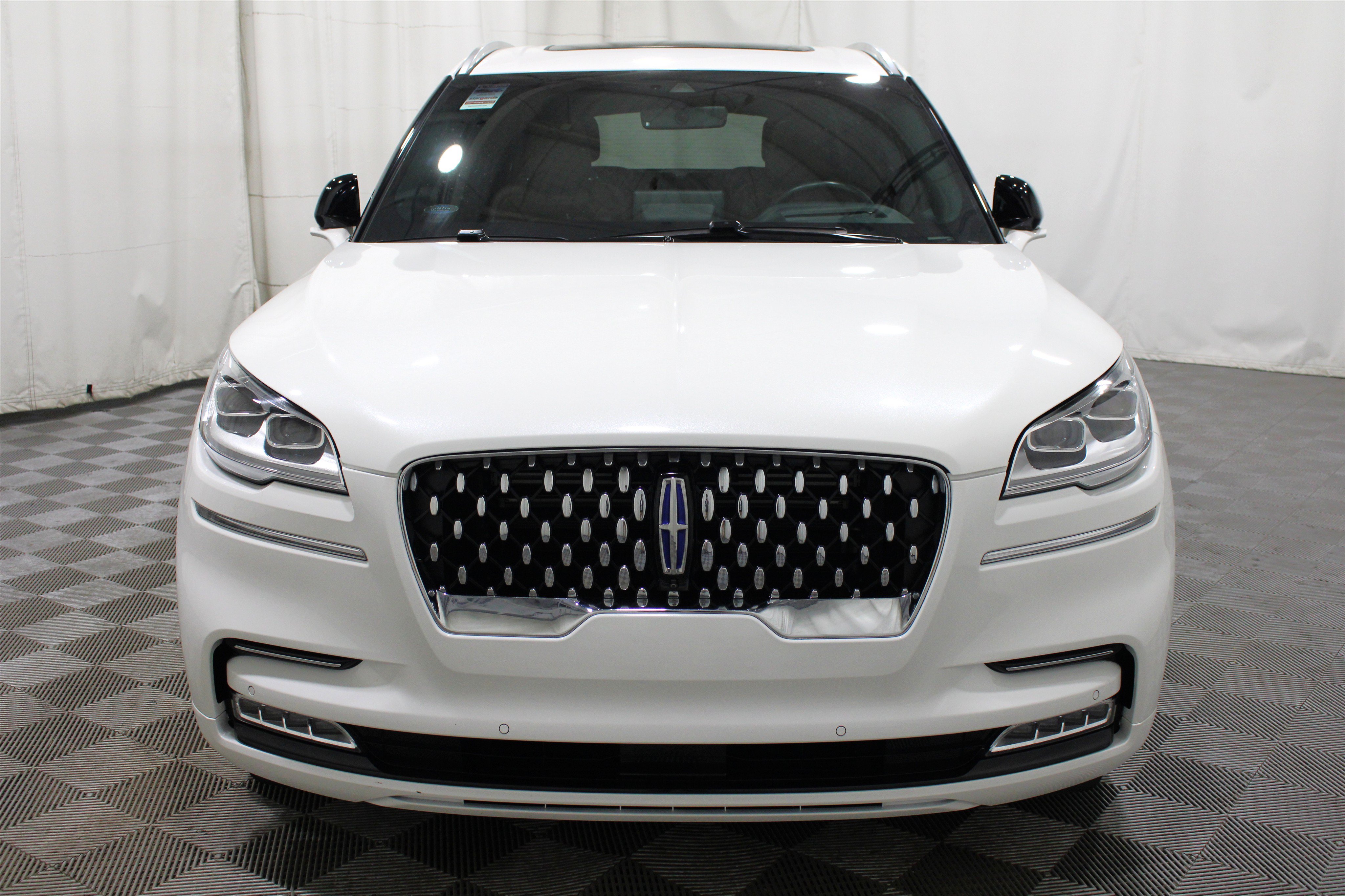 Certified 2023 Lincoln Aviator Grand Touring w/ Equipment Group 301A AWD/4WD image 38
