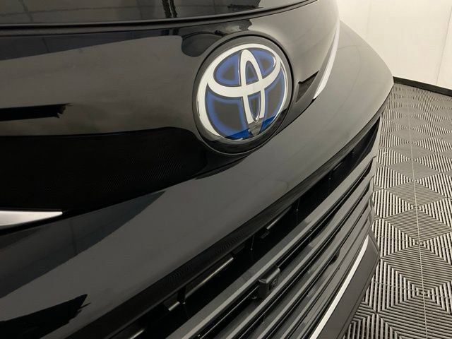Used 2025 Toyota Sienna Platinum AWD/4WD image 11