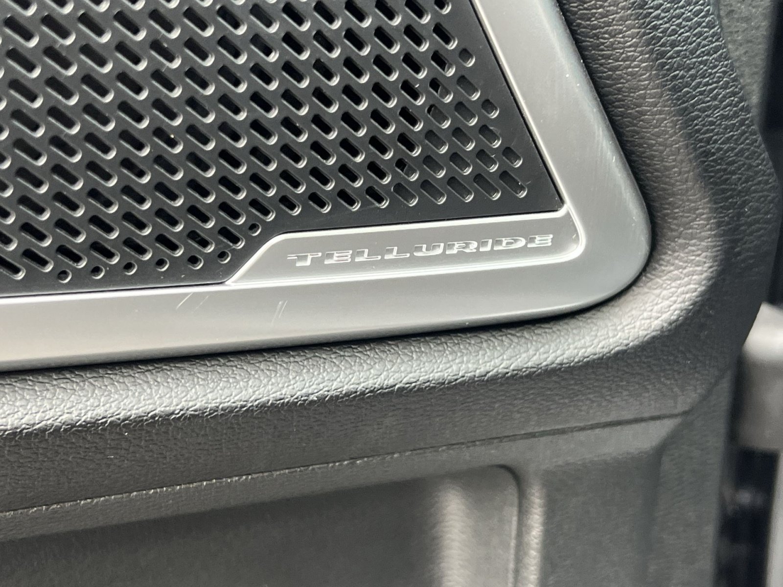 Used 2023 Kia Telluride EX AWD/4WD image 40