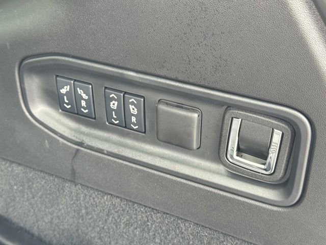 New 2026 Cadillac Vistiq Sport w/ LPO, Floor Liner Package image 6