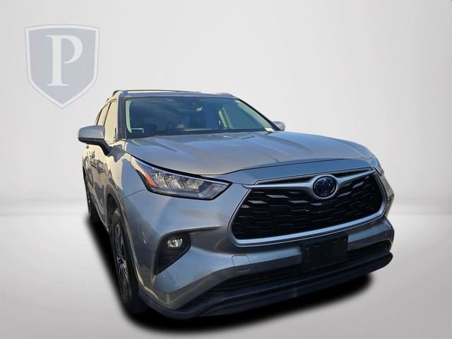Used 2020 Toyota Highlander XLE image 12