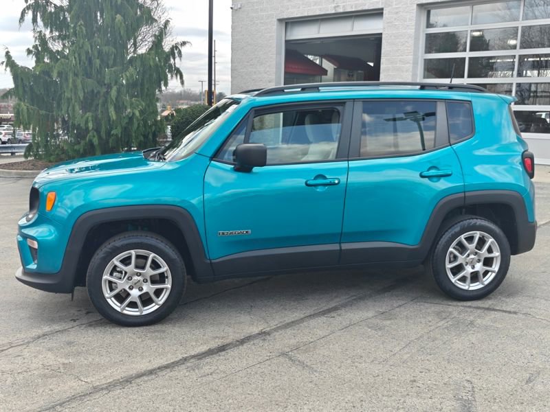 Used 2022 Jeep Renegade Latitude image 9