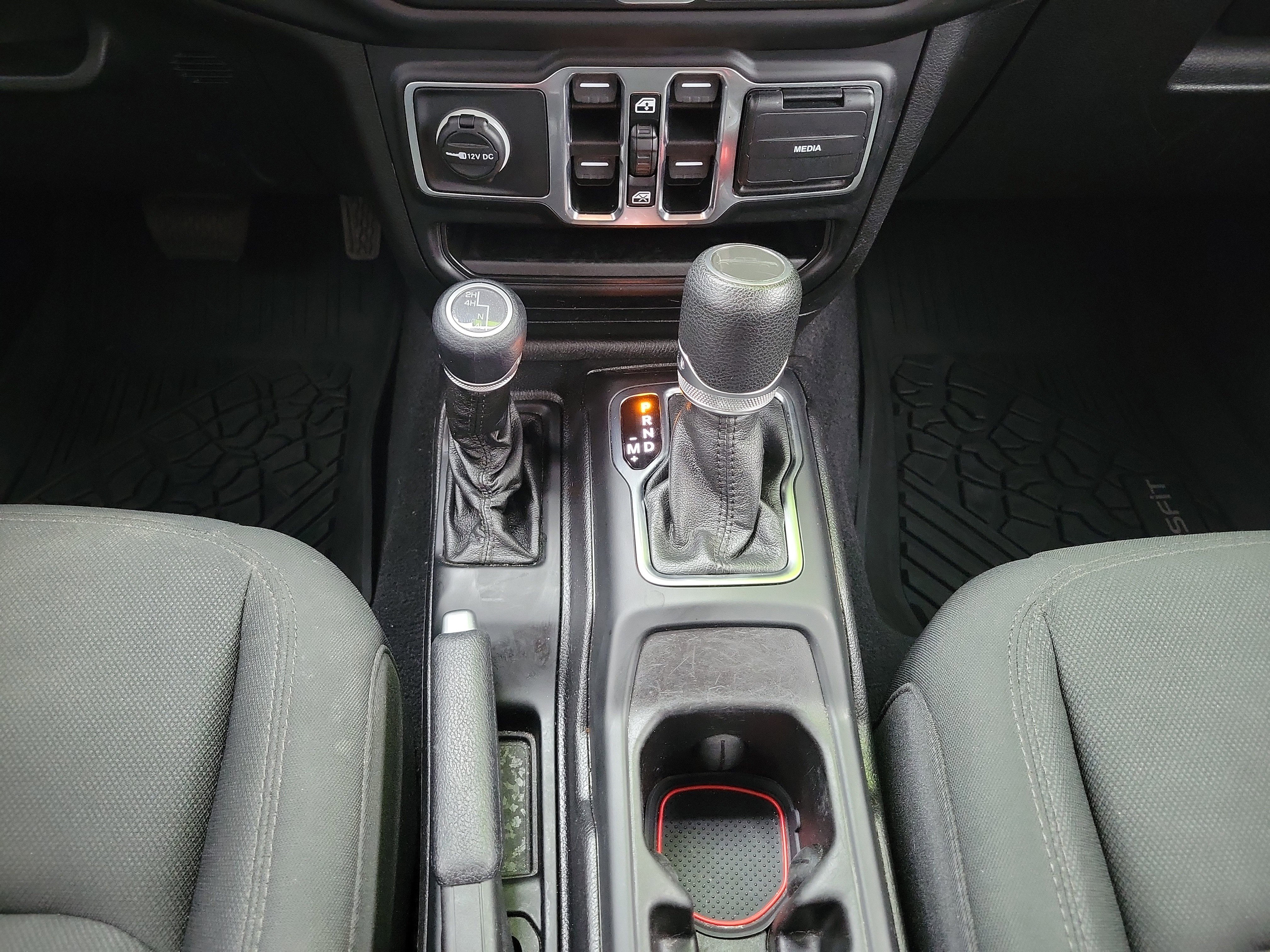 Used 2021 Jeep Gladiator Sport AWD/4WD image 15