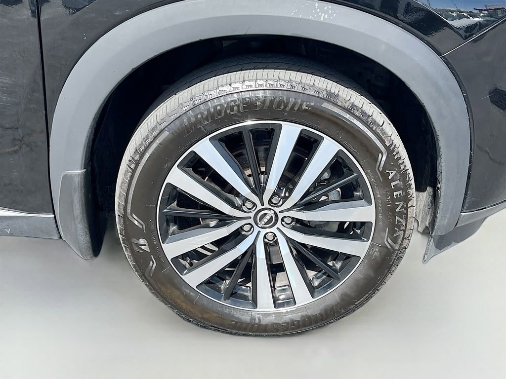 Used 2024 Nissan Pathfinder Platinum w/ Black Appearance Package image 34