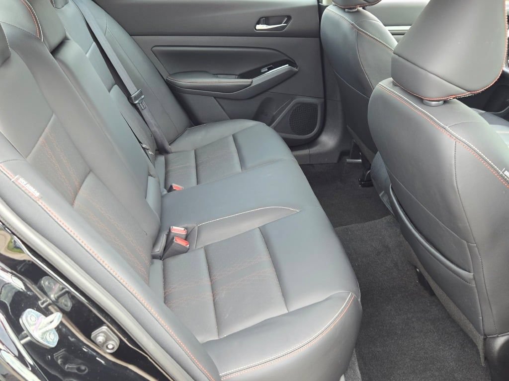 Used 2024 Nissan Altima 2.5 SR w/ SR Premium Package FWD image 9
