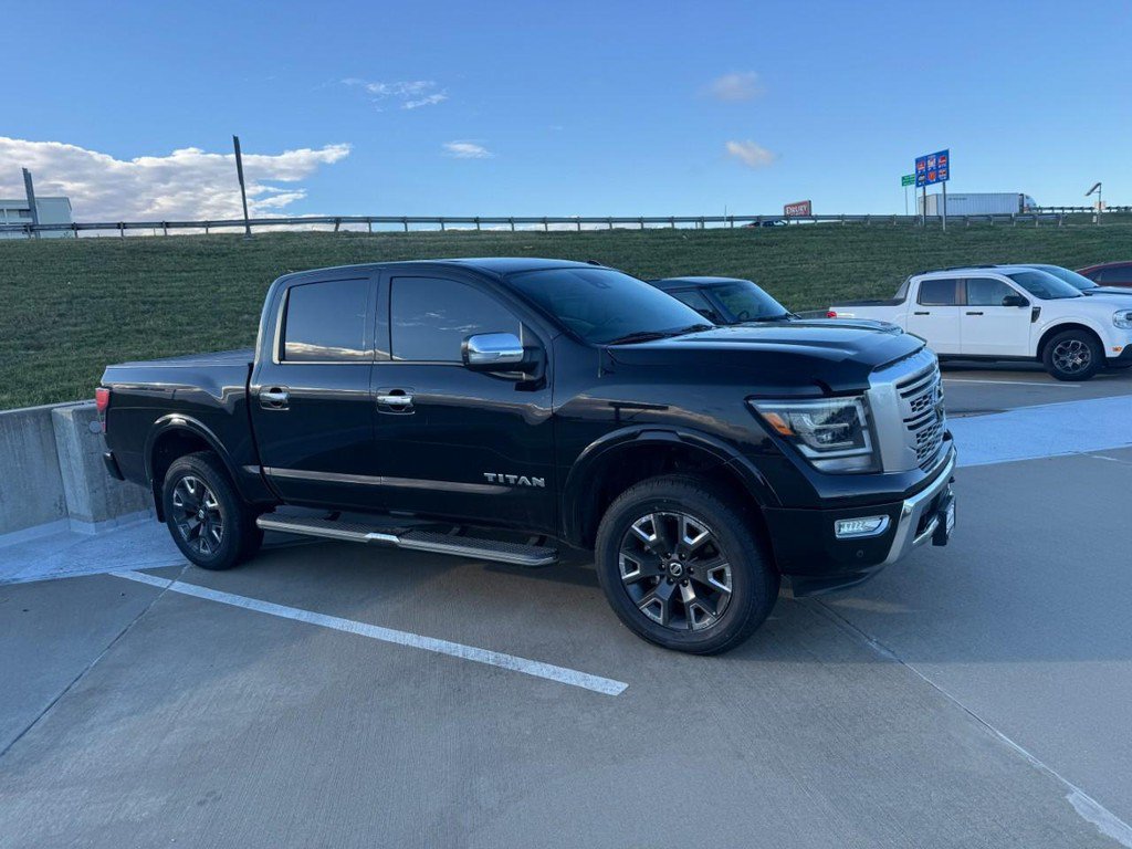 Used 2021 Nissan Titan Platinum Reserve w/ Moonroof Package AWD/4WD image 6