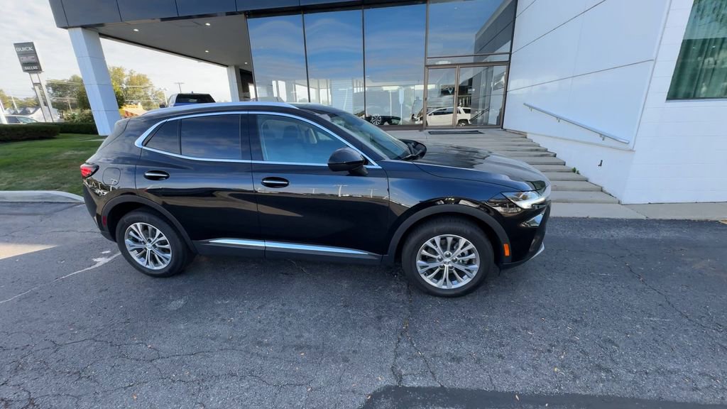 Used 2022 Buick Envision Preferred image 9