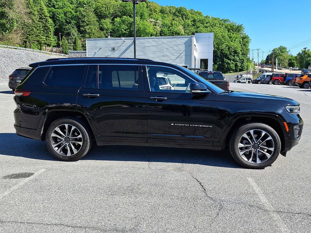 Used 2023 Jeep Grand Cherokee L Overland AWD/4WD image 11