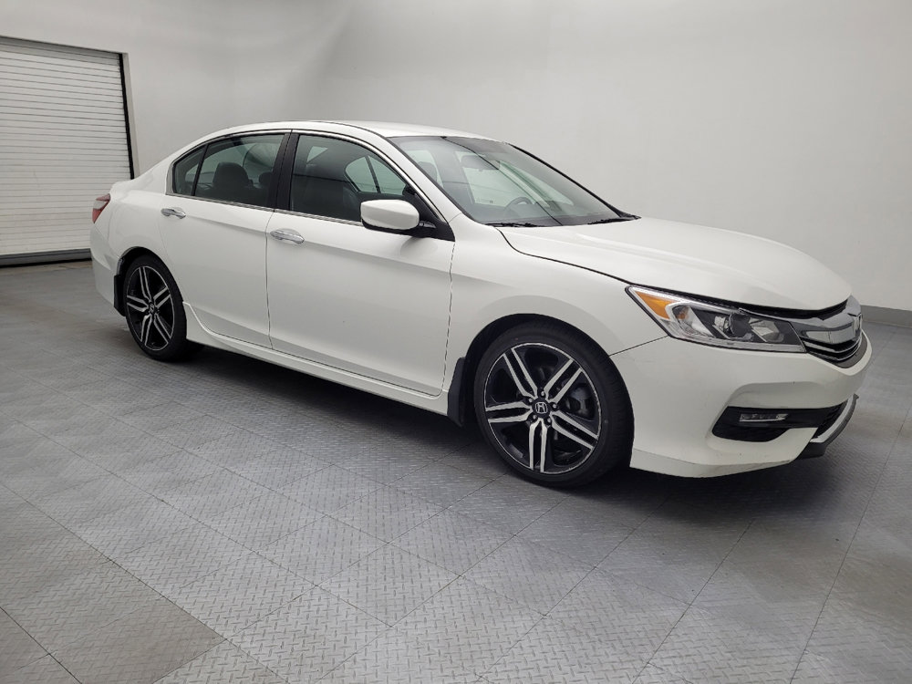 Used 2017 Honda Accord Sport image 11