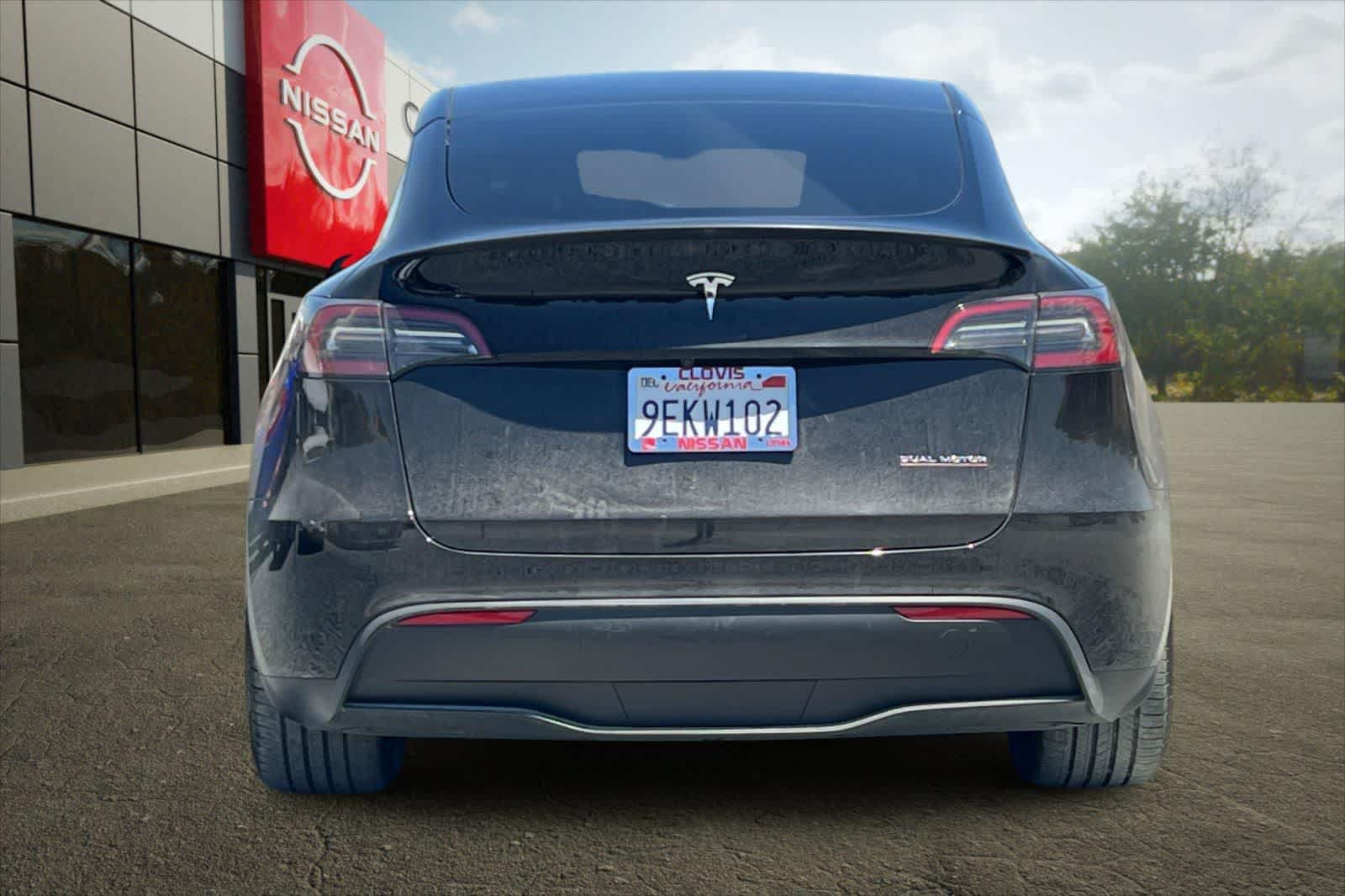 Used 2023 Tesla Model Y Performance AWD/4WD image 8
