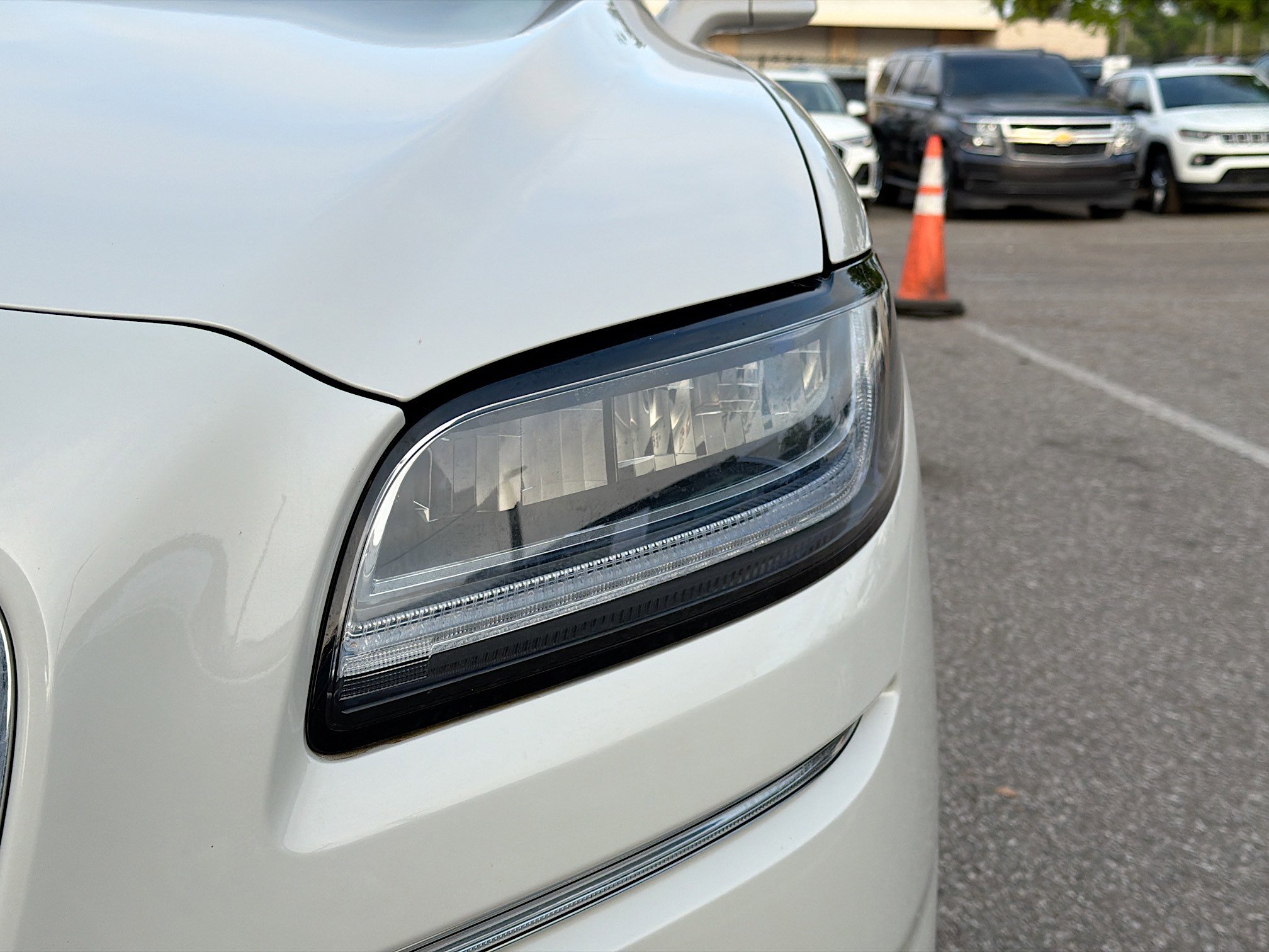 Used 2023 Lincoln Nautilus Reserve image 9