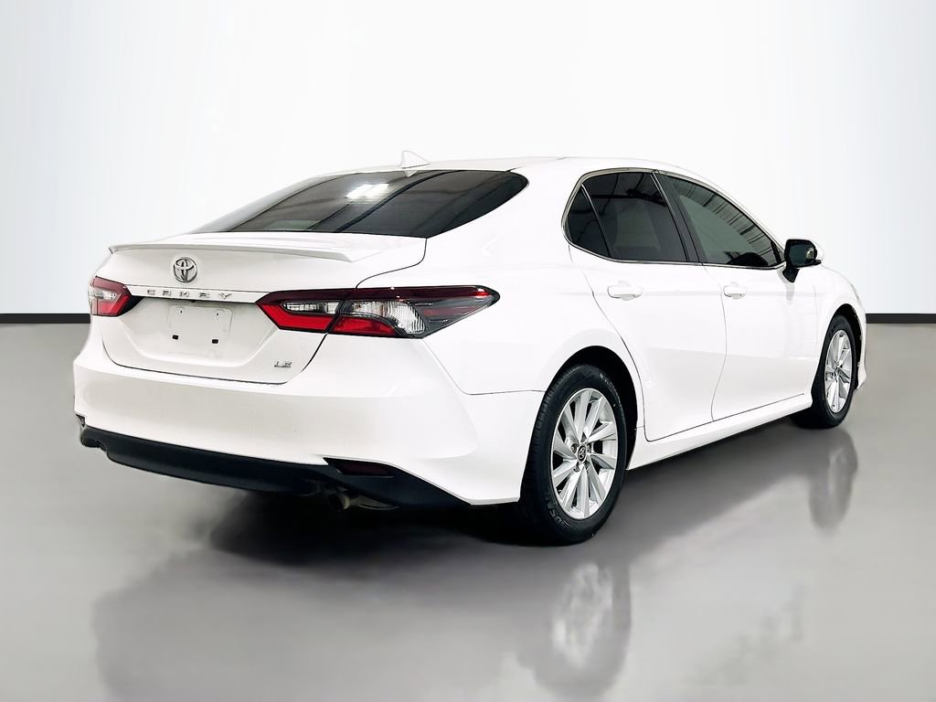 Used 2023 Toyota Camry LE FWD image 4