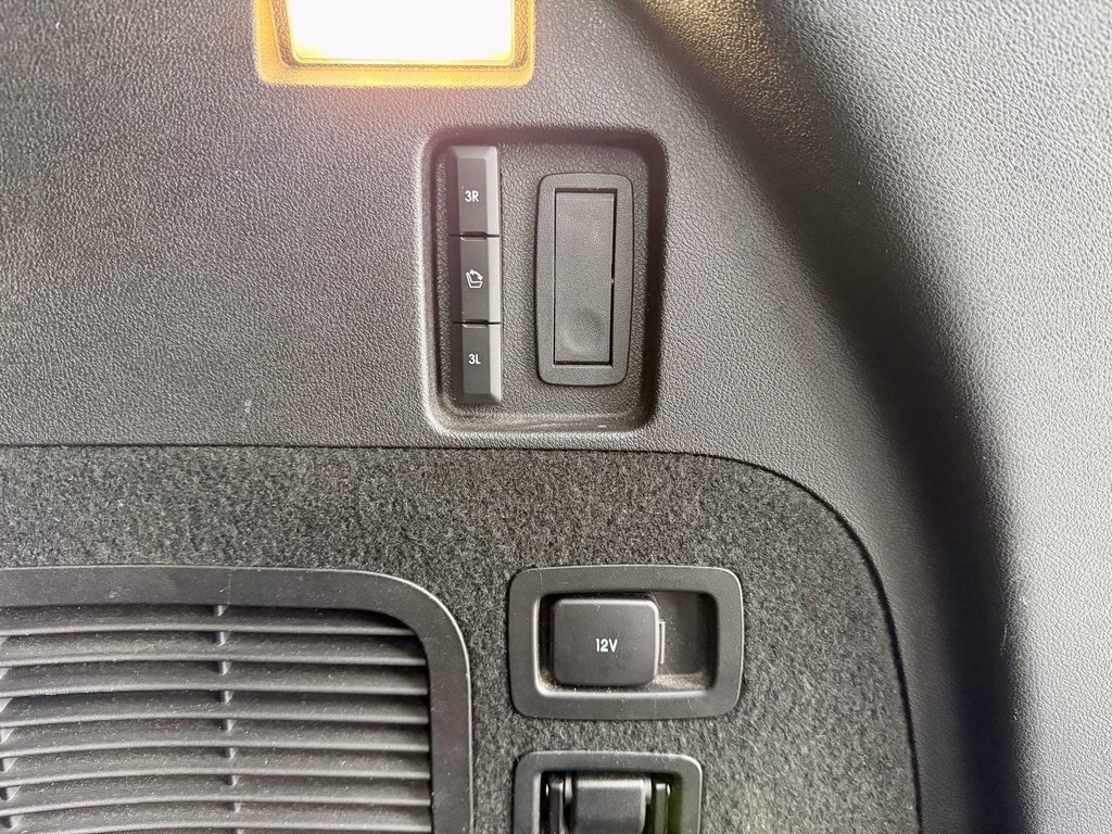 Used 2020 Lincoln Aviator Reserve w/ Equipment Group 202A image 17