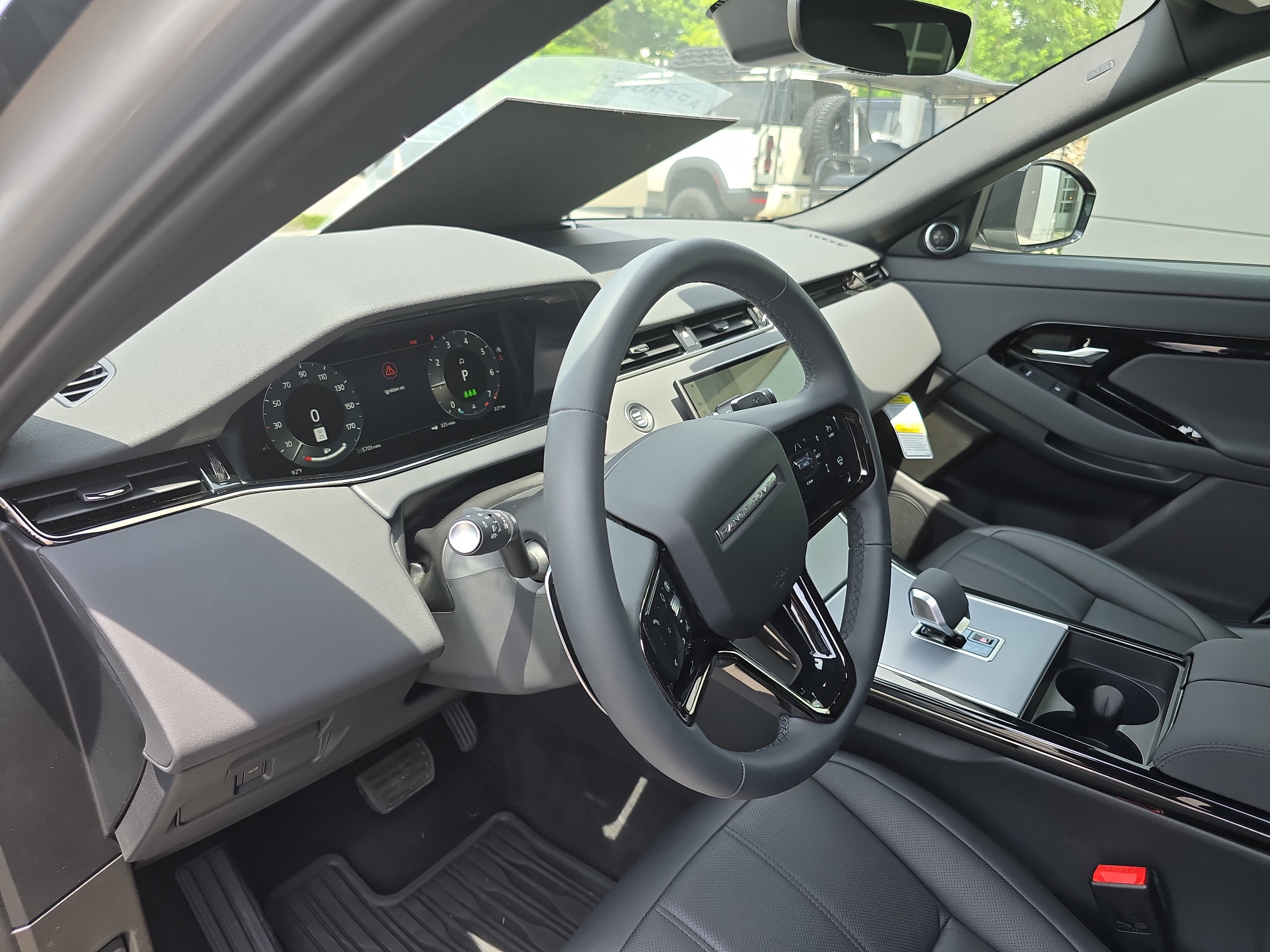 Certified 2025 Land Rover Range Rover Evoque S AWD/4WD image 22
