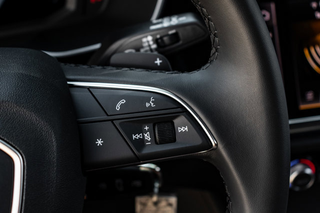 Used 2025 Audi Q3 2.0T Premium w/ Convenience Package image 11