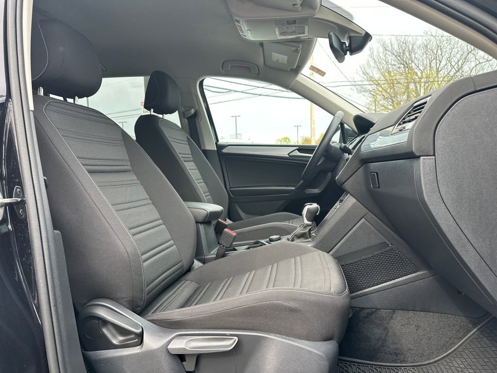 Used 2024 Volkswagen Tiguan S AWD/4WD image 16