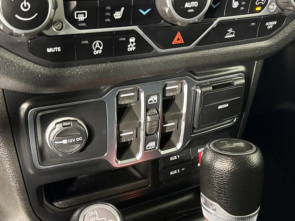 Used 2024 Jeep Wrangler Unlimited Sport AWD/4WD image 18
