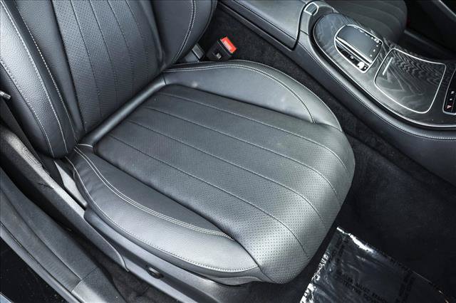 Used 2023 Mercedes-Benz E 350 4MATIC Sedan image 29