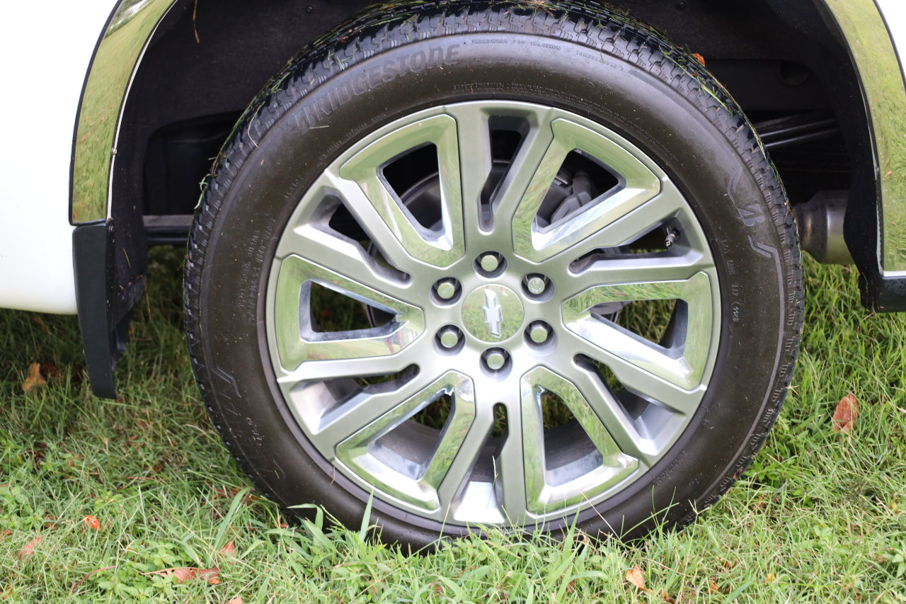 Used 2022 Chevrolet Silverado 1500 LTZ w/ LTZ Premium Package image 21