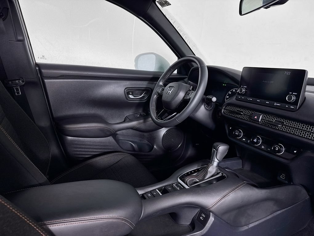 Used 2024 Honda HR-V Sport image 34