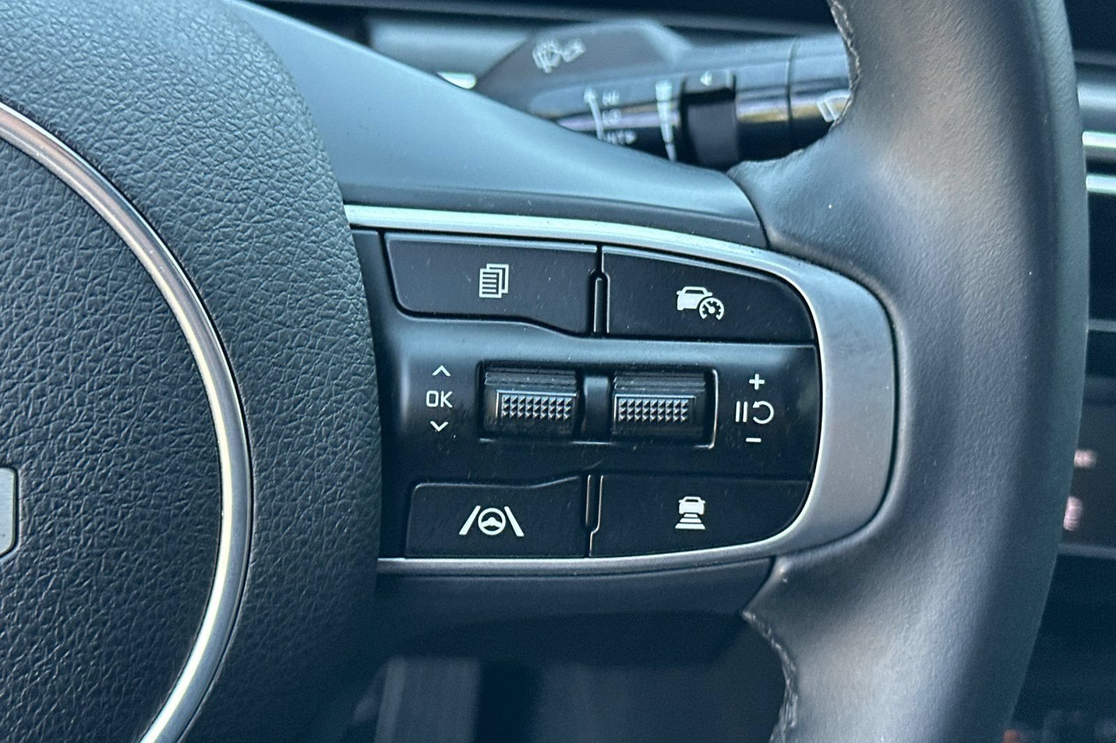 Used 2025 Kia K5 GT-Line FWD image 30