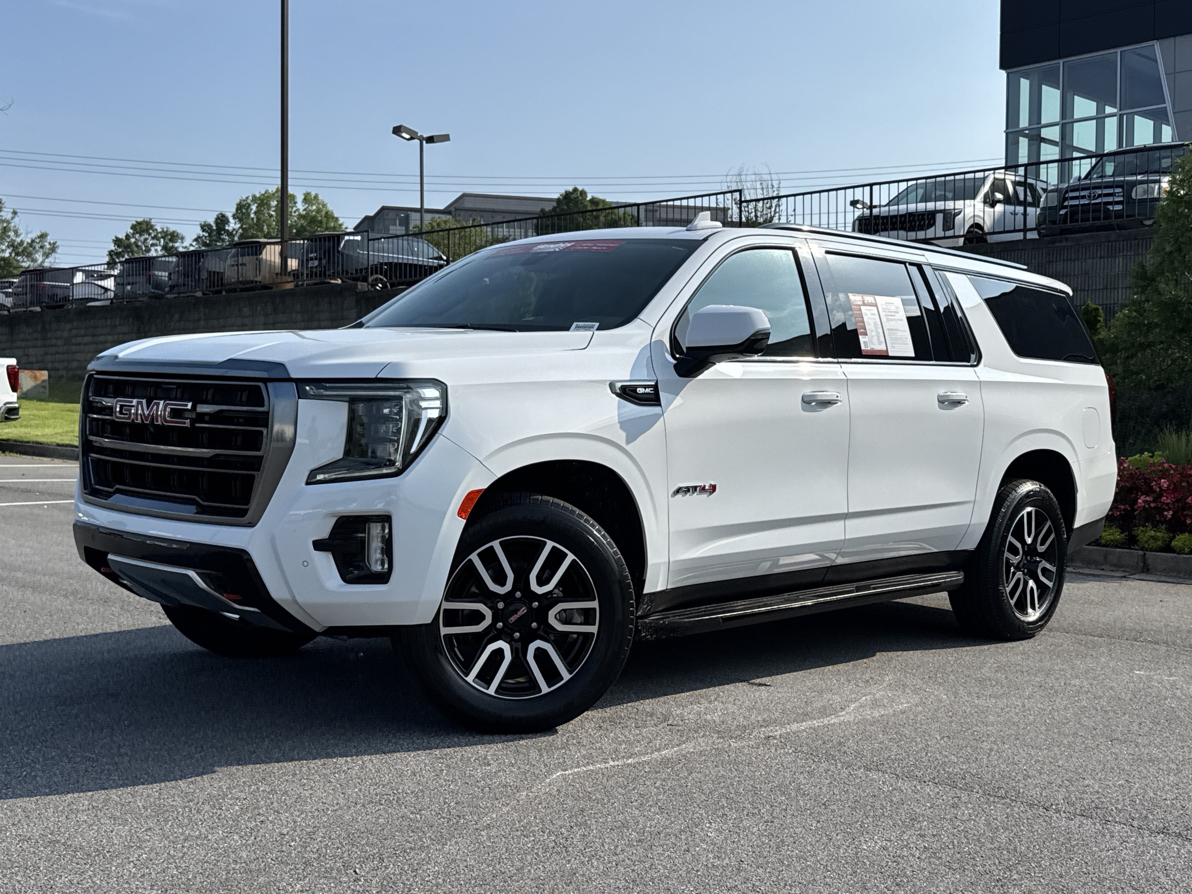 Used 2021 GMC Yukon XL AT4 w/ Rear Media and Nav Package AWD/4WD image 5