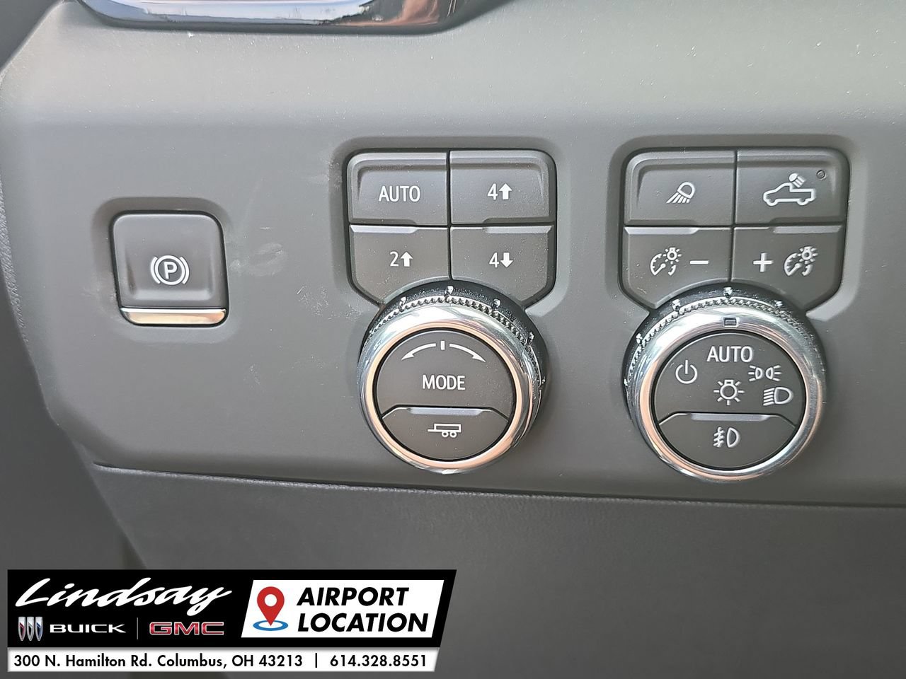 New 2026 GMC Sierra 1500 Denali w/ Denali Reserve Package AWD/4WD image 19