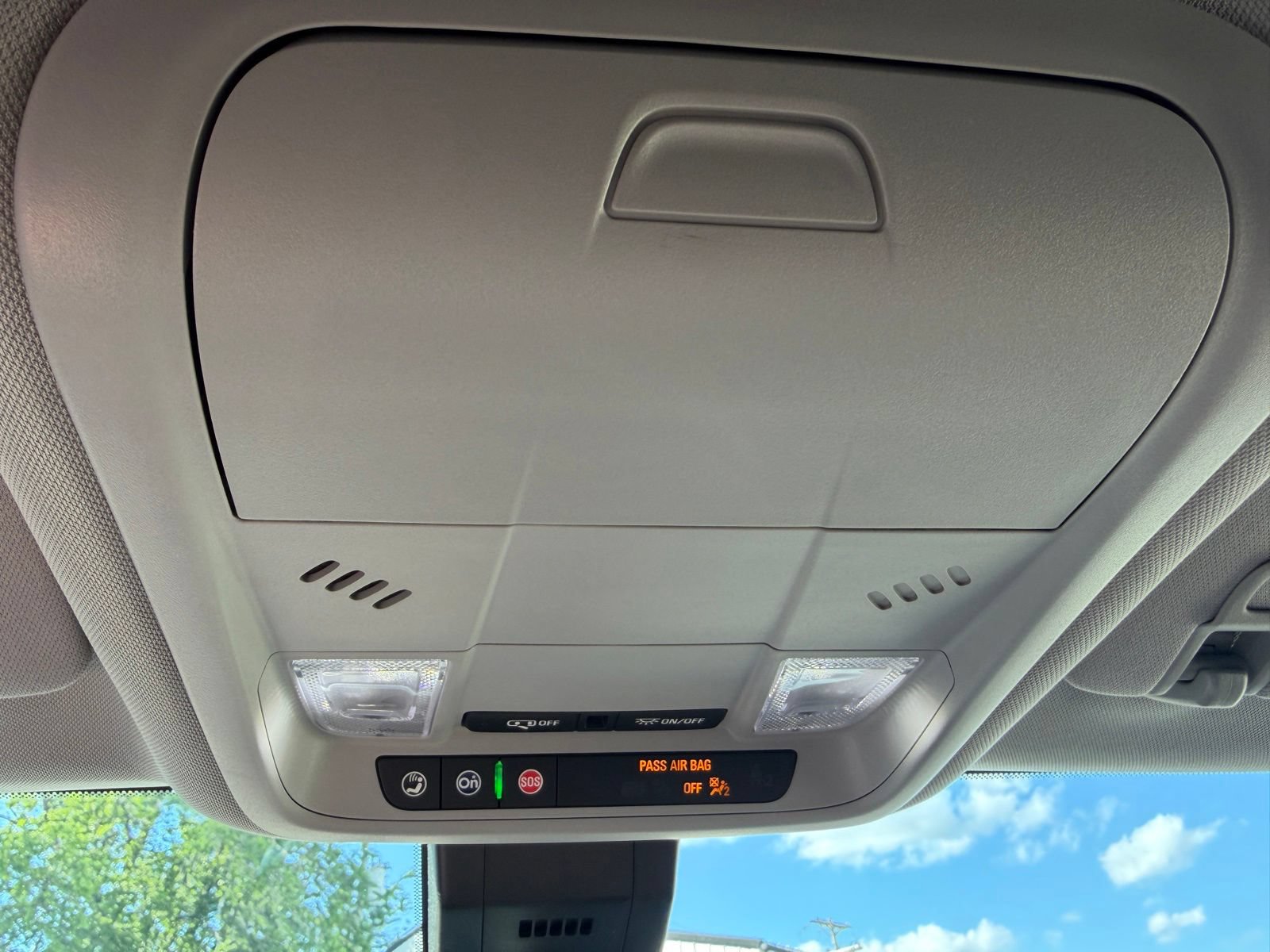 Used 2024 Chevrolet Equinox LT w/ LPO, Floor Liner Package FWD image 29