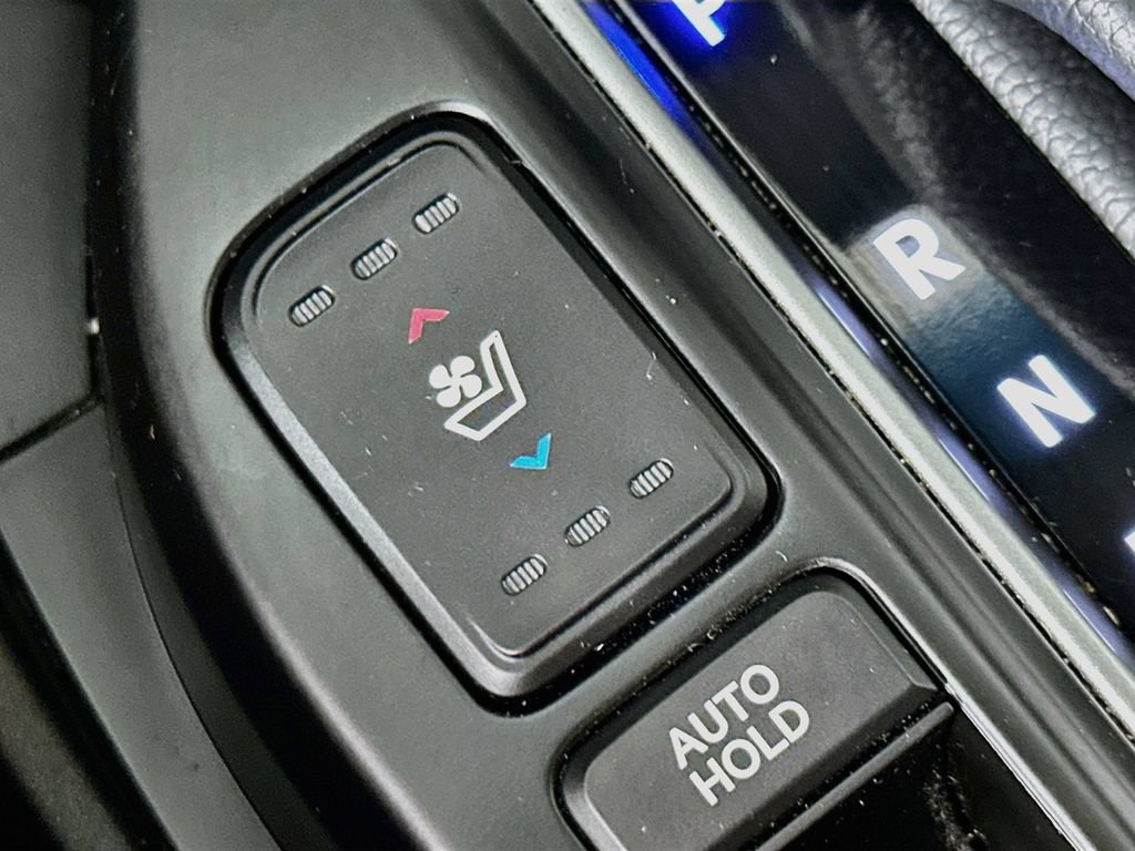 Used 2018 Hyundai Santa Fe Sport w/ 2.0T Ultimate Tech Package 05 AWD/4WD image 22