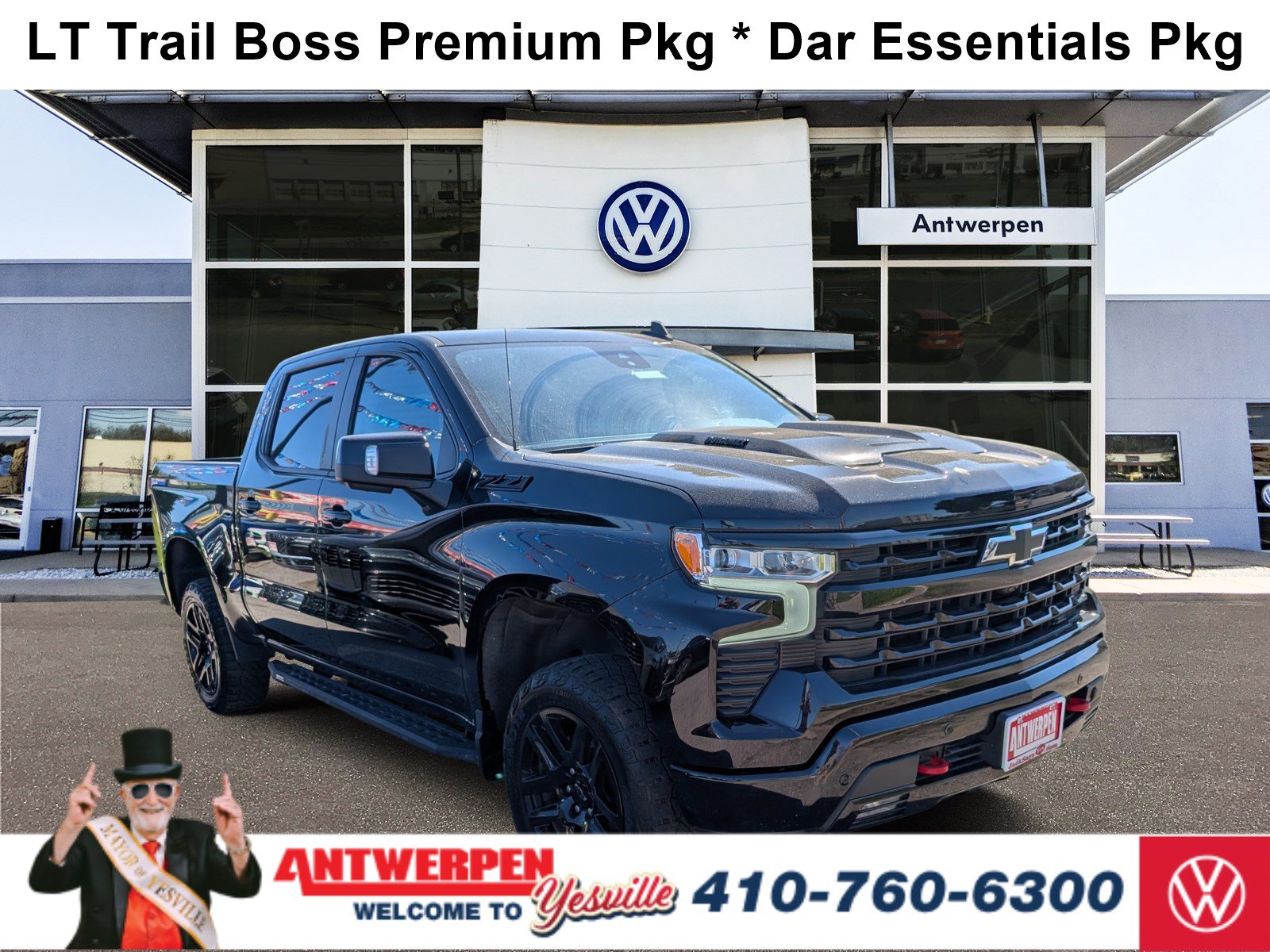 Used 2024 Chevrolet Silverado 1500 LT Trail Boss w/ LT Trail Boss Premium Package AWD/4WD image 1