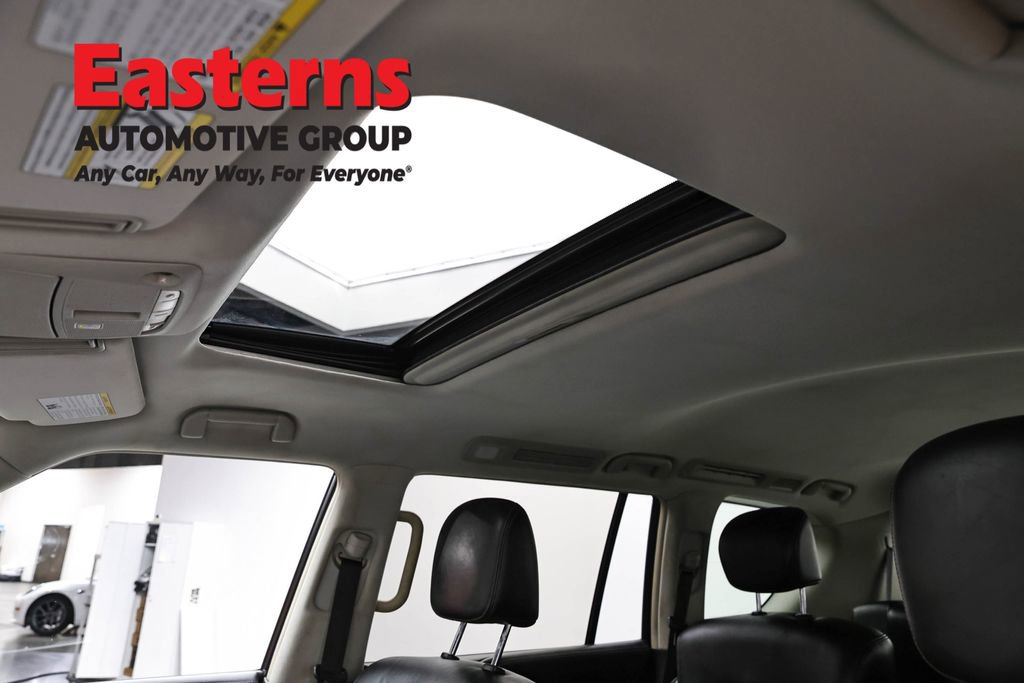 Used 2020 Nissan Armada SL w/ Premium Package image 37