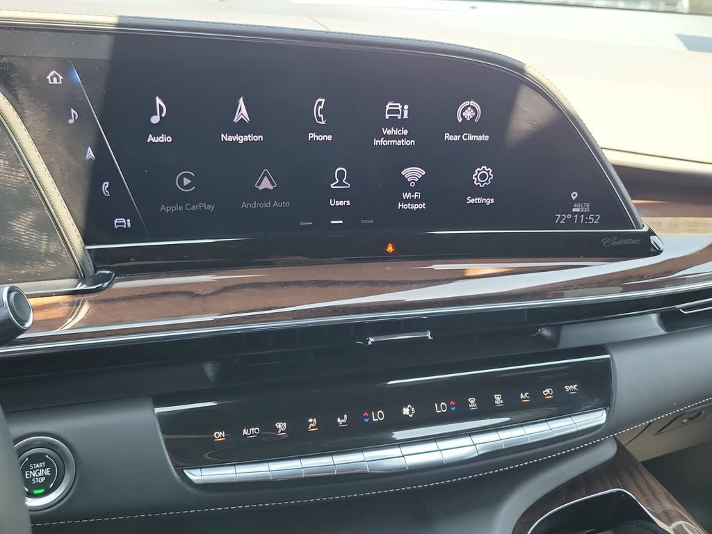Certified 2022 Cadillac Escalade Sport Platinum w/ Heavy-Duty Trailer Package AWD/4WD image 13